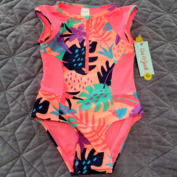 Cat & Jack Other - NEW CAT & JACK Girls zip up swimming size 5T
